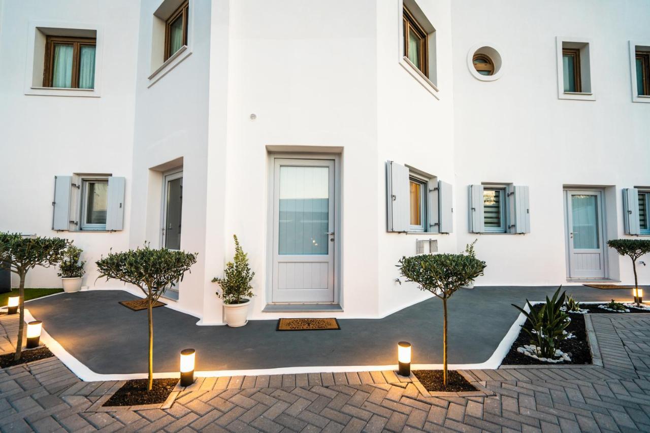 Sn Santorini Apartments Kamári 外观 照片